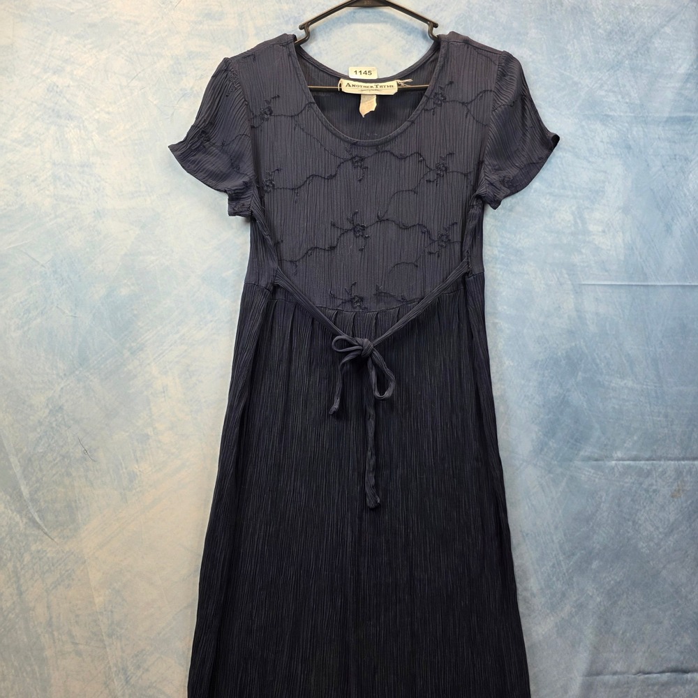 Another Thyme Vintage Navy Blue Crinkle Maxi Dress Floral Embroidered Size 8 USA